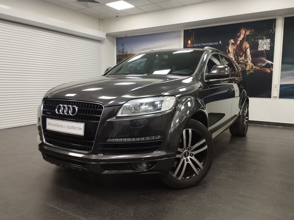 Audi Q7 Стандарт 4.2 AT 4WD (350 л.с.) фото 1