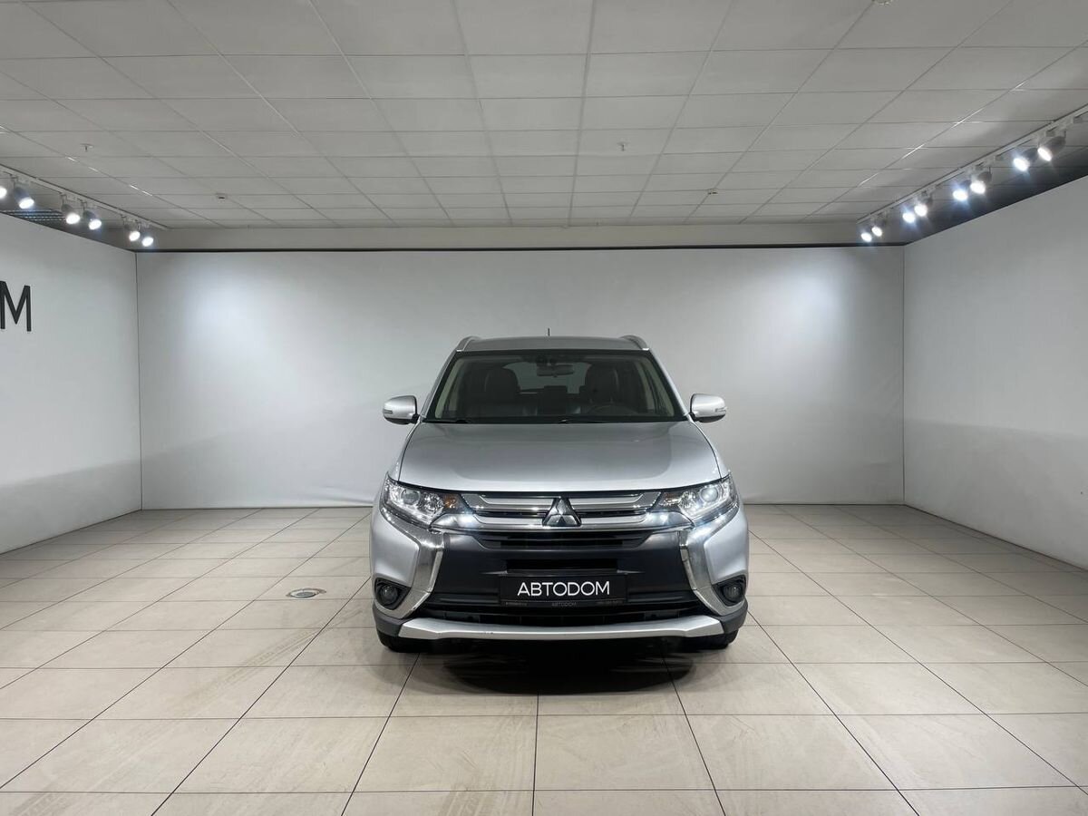 Mitsubishi Outlander Ultimate 2.4 CVT 4WD (167 л.с.) фото 3