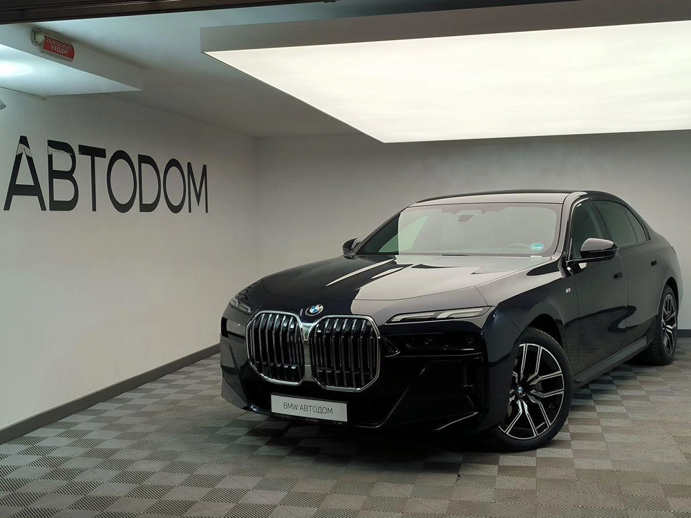 BMW 7 серии M Sport 3.0d AT 4WD (286 л.с.) фото 1
