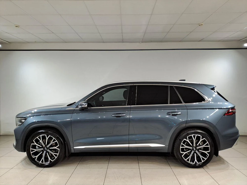 Geely Monjaro Luxury (2023) 2.0 AT 4WD (238 л.с.) фото 3