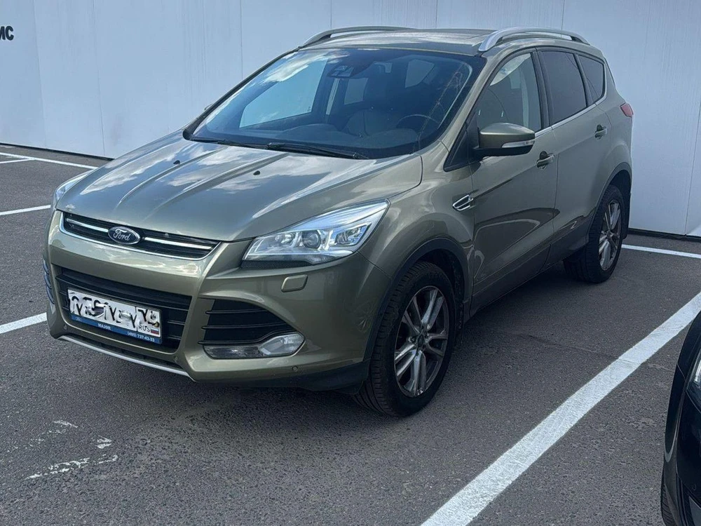 Ford Kuga Titanium Plus 1.6 AT 4WD (182 л.с.) фото 1