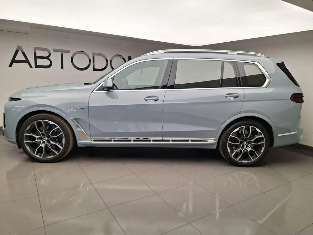 BMW X7 M Sport Pro 3.0 AT 4WD (381 л.с.) фото 2