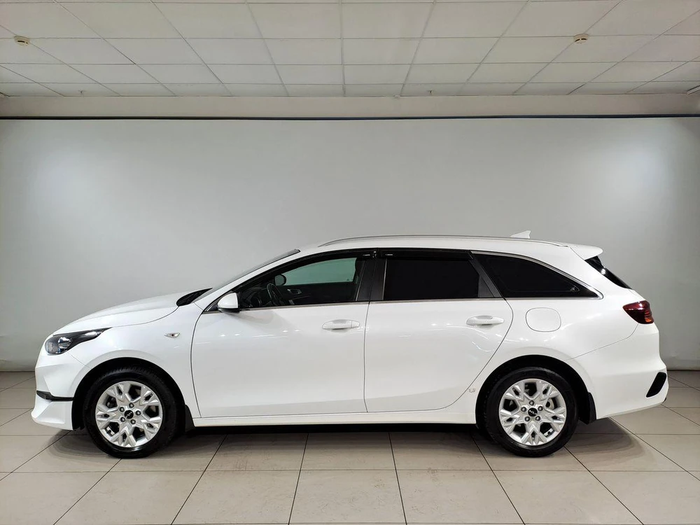 Kia Ceed Luxe 1.6 AT (128 л.с.) фото 3