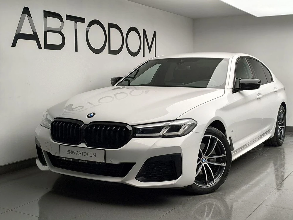 BMW 5 серии M Sport Pure 520 2.0d AT 4WD (190 л.с.) фото 1