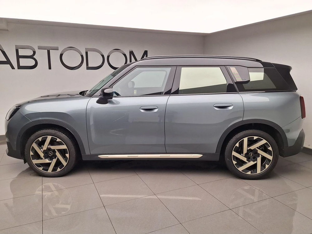 MINI Countryman Favoured Trim S 2.0 AMT 4WD (218 л.с.) фото 2