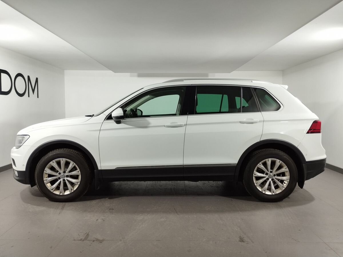 Volkswagen Tiguan Connect 1.4 AMT (150 л.с.) фото 2