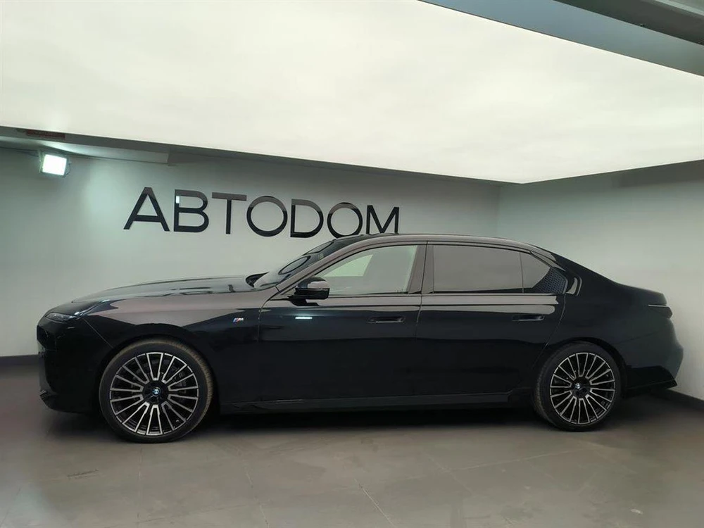 BMW 7 серии M Sport 3.0d AT 4WD (286 л.с.) фото 2