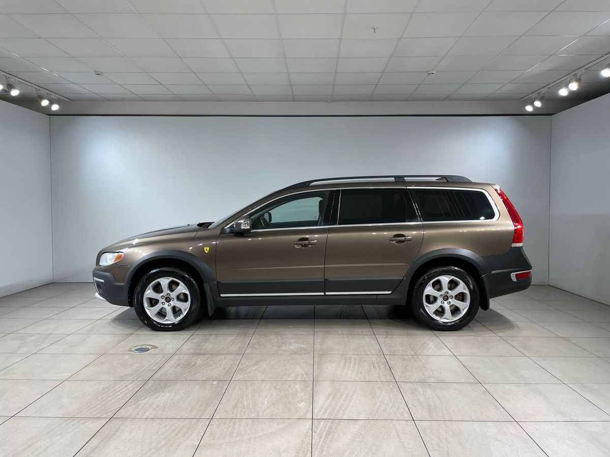 Volvo XC70 Base 2.4d AT 4WD (215 л.с.) фото 3