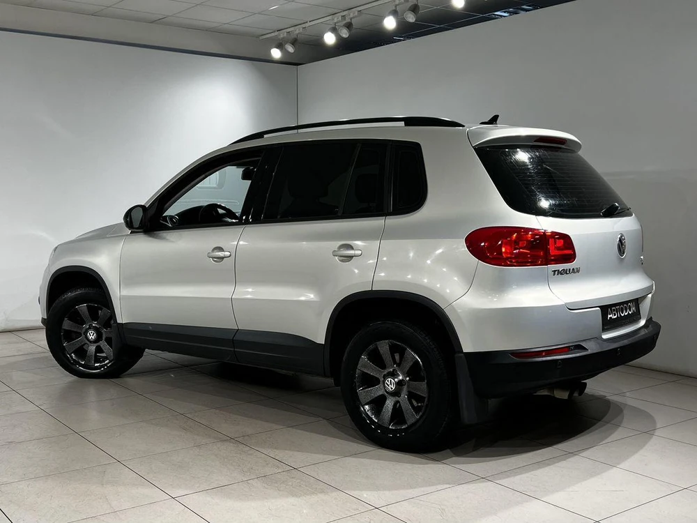 Volkswagen Tiguan Track & Field 2.0 AT 4WD (180 л.с.) фото 3