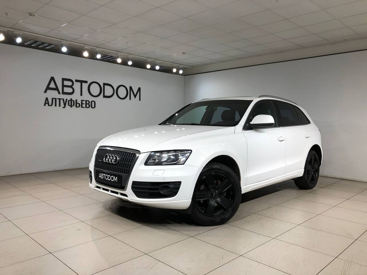 Audi Q5 Base 2.0 AT 4WD (211 л.с.) фото 1