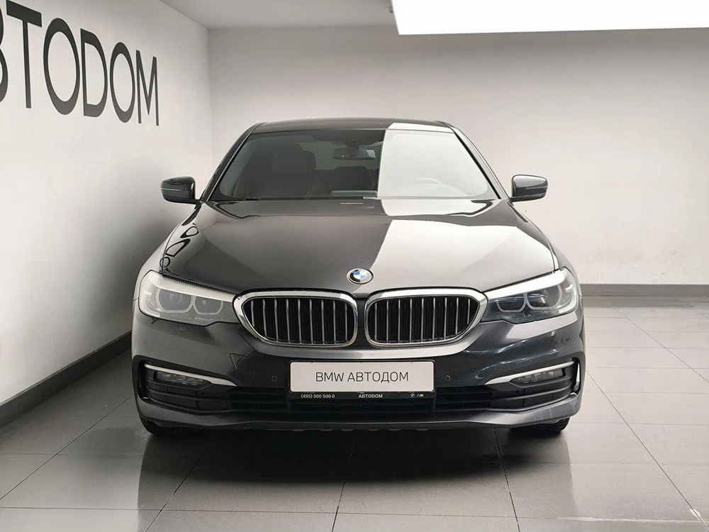 BMW 5 серии Business 520 2.0d AT 4WD (190 л.с.) фото 3