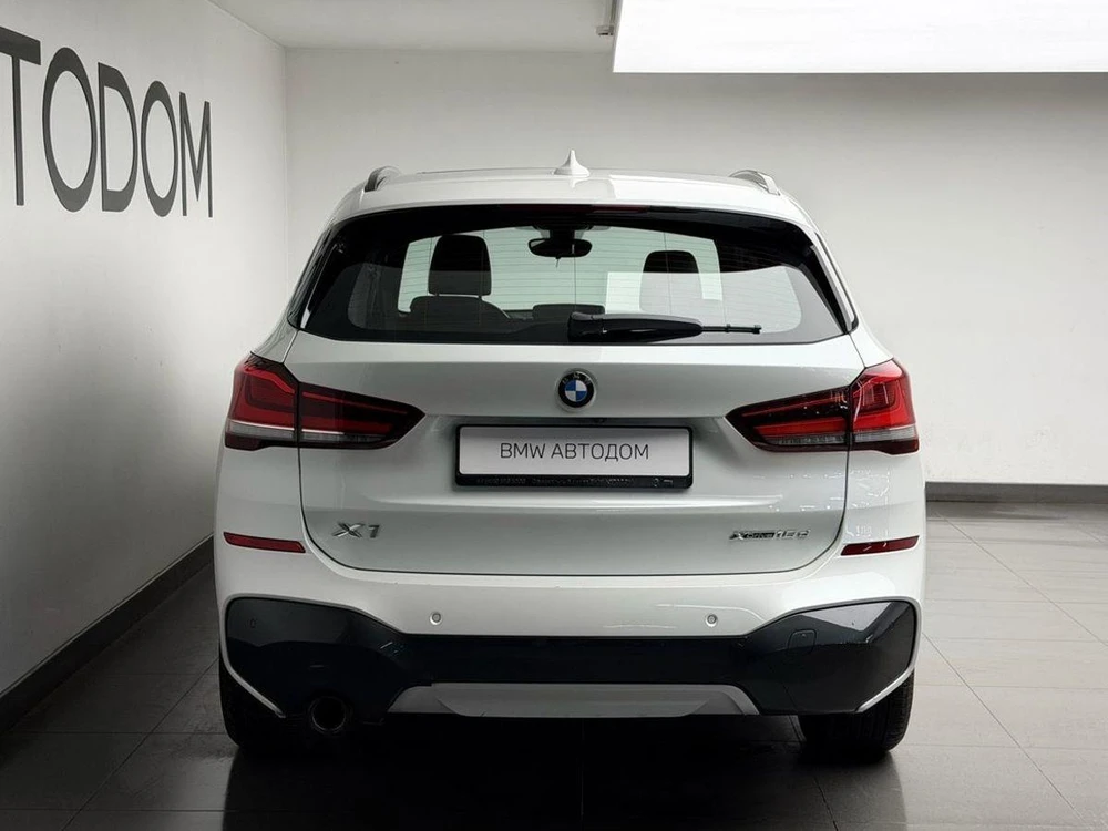 BMW X1 M Sport 2.0d AT 4WD (150 л.с.) фото 3
