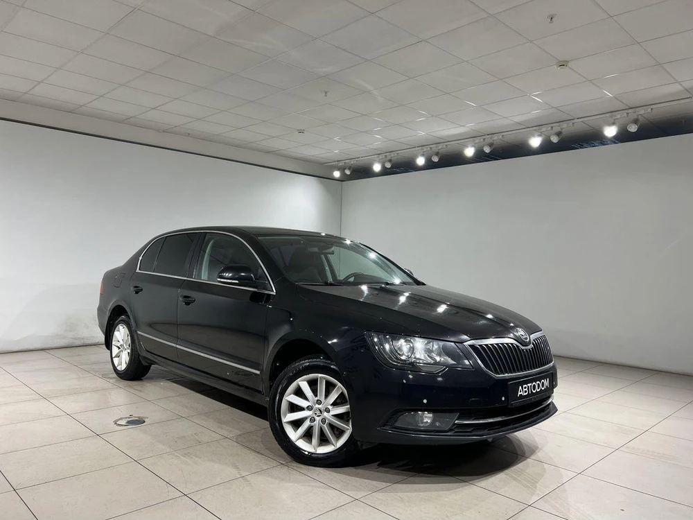 Skoda Superb Ambition 1.8 AMT (152 л.с.) фото 2