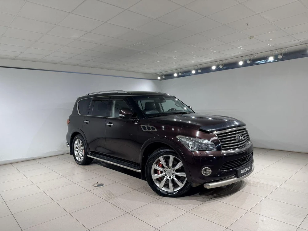 Infiniti QX56 Hi-Tech 5.6 AT 4WD (405 л.с.) фото 2