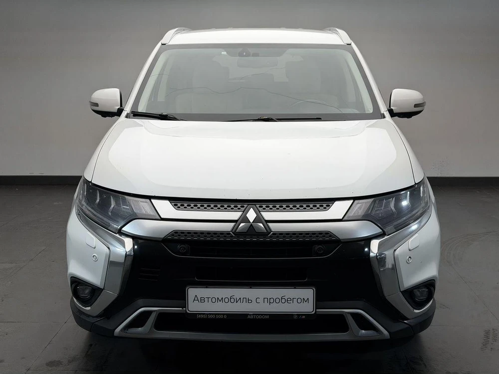 Mitsubishi Outlander Ultimate (Beige) 2.4 CVT 4WD (167 л.с.) фото 3