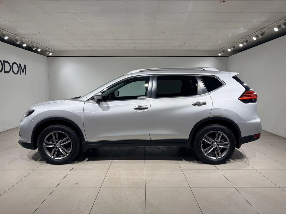 Nissan X-Trail SE Top (2018-2020) 2.0 CVT 4WD (144 л.с.) фото 3