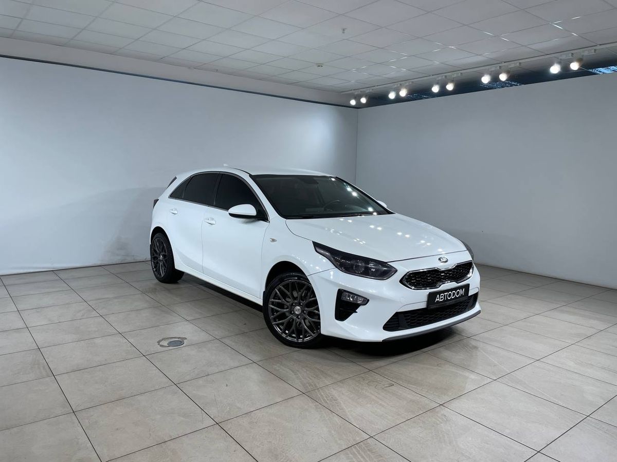 Kia Ceed Luxe 2018 1.4 AMT (140 л.с.) фото 2