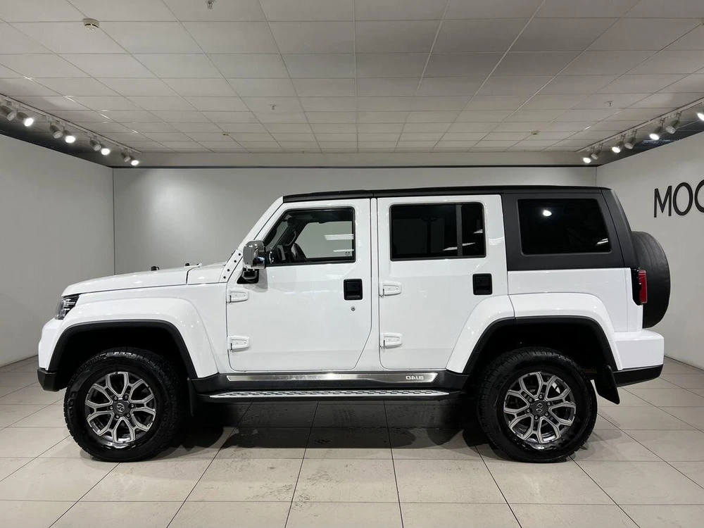 BAIC BJ40 Flagship 2.0 AT 4WD (218 л.с.) фото 3