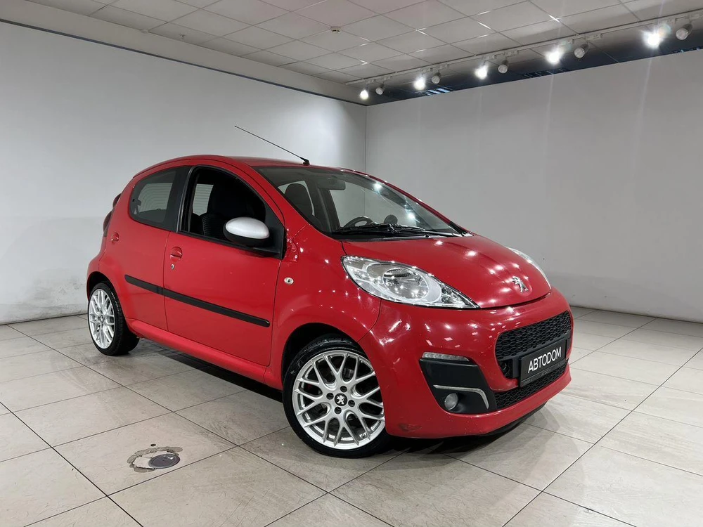 Peugeot 107 Active 1.0 AMT (68 л.с.) фото 2