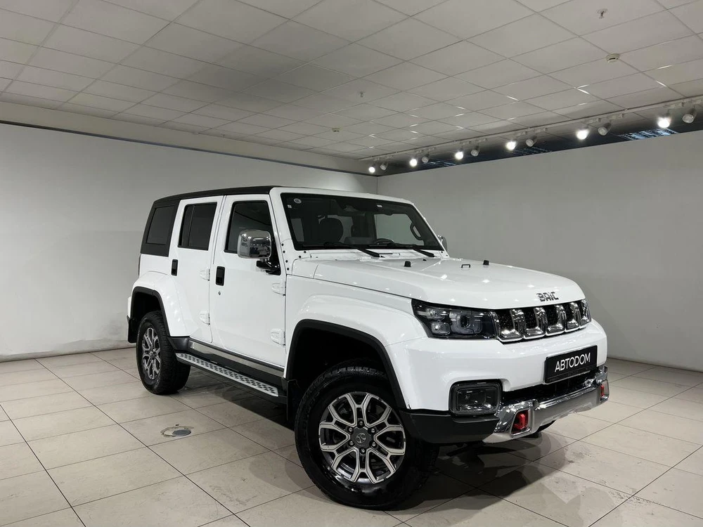BAIC BJ40 Flagship 2.0 AT 4WD (218 л.с.) фото 2