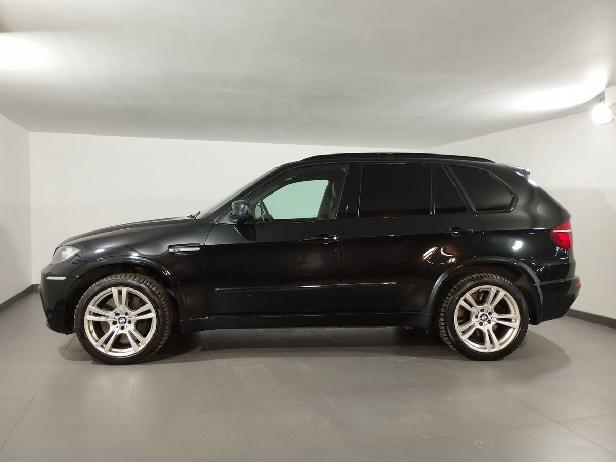 BMW X5 M Base 4.4 AT 4WD (555 л.с.) фото 2