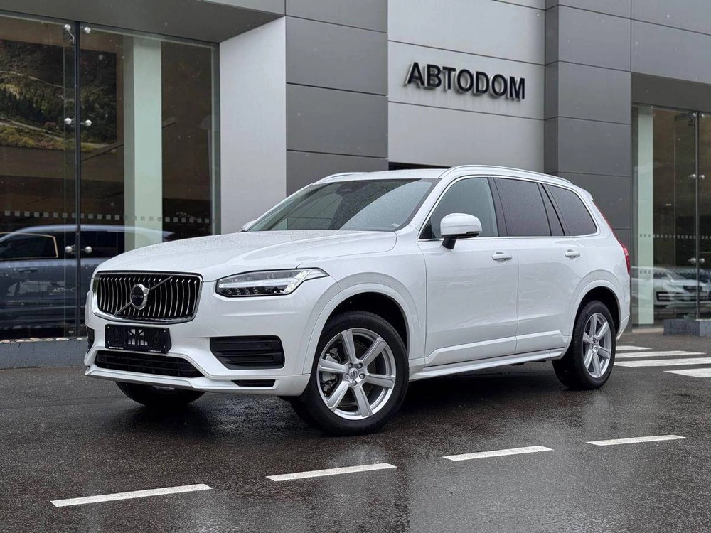 Volvo XC90 Momentum 2.0 AT 4WD (7 мест) (249 л.с.) фото 1