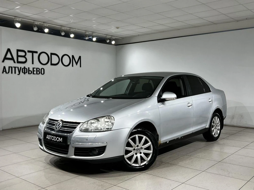 Volkswagen Jetta Base 1.6 AT (102 л.с.) фото 1