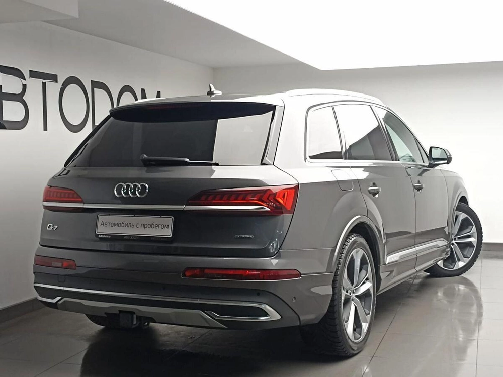 Audi Q7 55 TFSI quattro tiptronic 3.0 AT 4WD (340 л.с.) фото 3