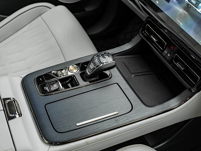 GS8 GT 2.0 AT 4WD (231 л.с.) фото 16