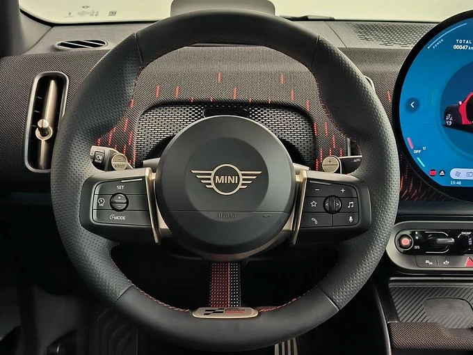 Countryman John Cooper Works Trim John Cooper Works 2.0 AMT 4WD (300 л.с.) фото 18