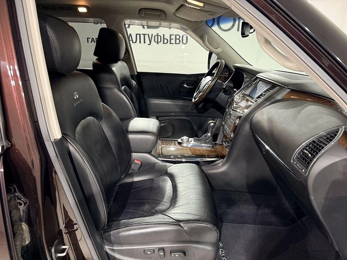 QX56 Hi-Tech 5.6 AT 4WD (405 л.с.) фото 10