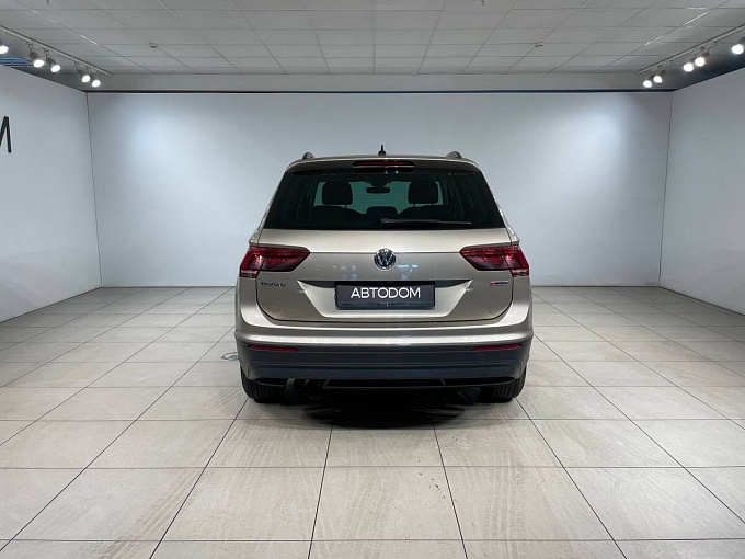 Tiguan Connect 1.4 AMT 4WD (150 л.с.) фото 8