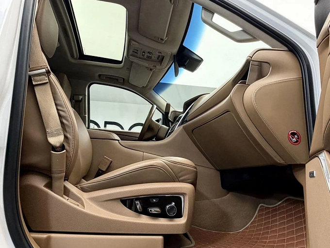 Escalade Platinum 6.2 AT 4WD (409 л.с.) фото 18