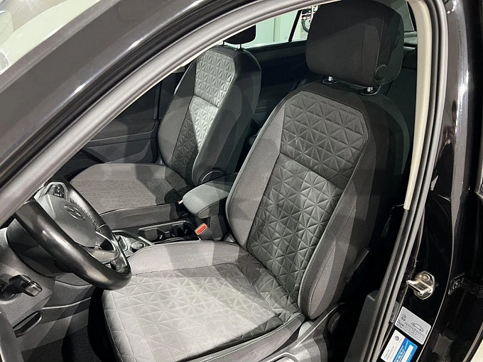 Tiguan Status 2.0 AMT 4WD (180 л.с.) фото 12