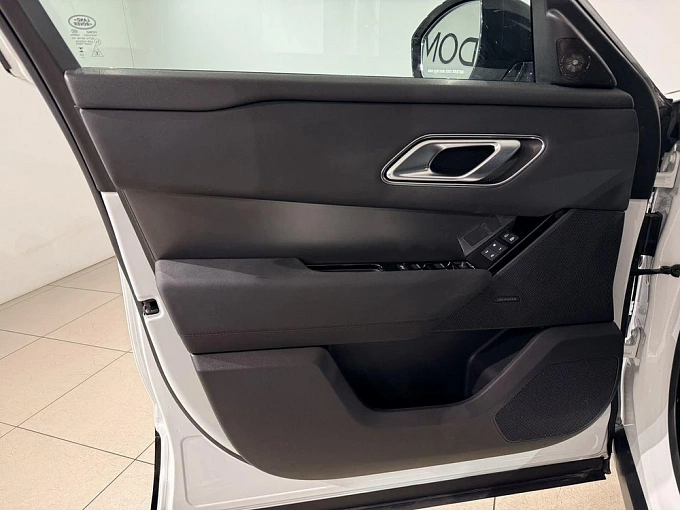 Range Rover Velar Dynamic SE 2.0 AT 4WD (250 л.с.) фото 18