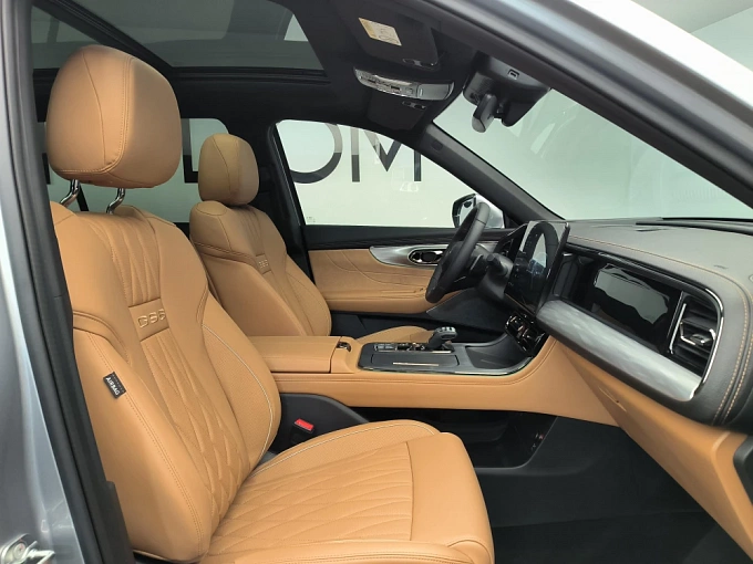 GS8 GX Premium 2.0 AT 4WD (231 л.с.) фото 12