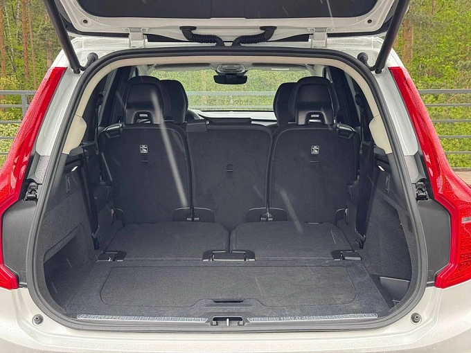 XC90 Momentum 2.0 AT 4WD (7 мест) (249 л.с.) фото 27