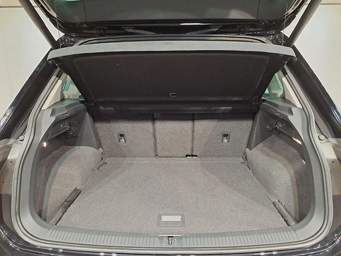 Tiguan Connect Plus 2.0d AMT 4WD (150 л.с.) фото 15