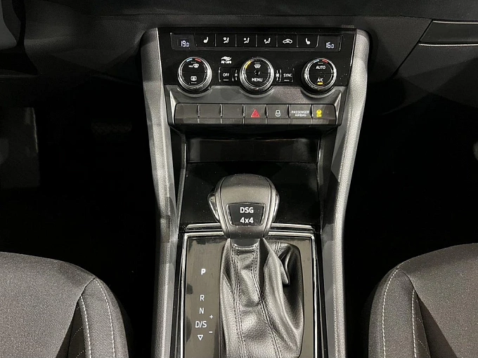 Karoq Ambition 1.4 AMT 4WD (150 л.с.) фото 17