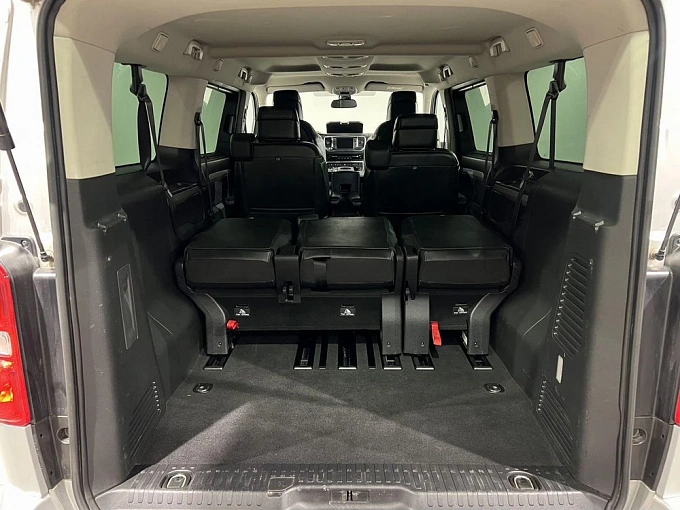 Traveller Business VIP 2.0d AT LWB (7 мест) (150 л.с.) фото 16