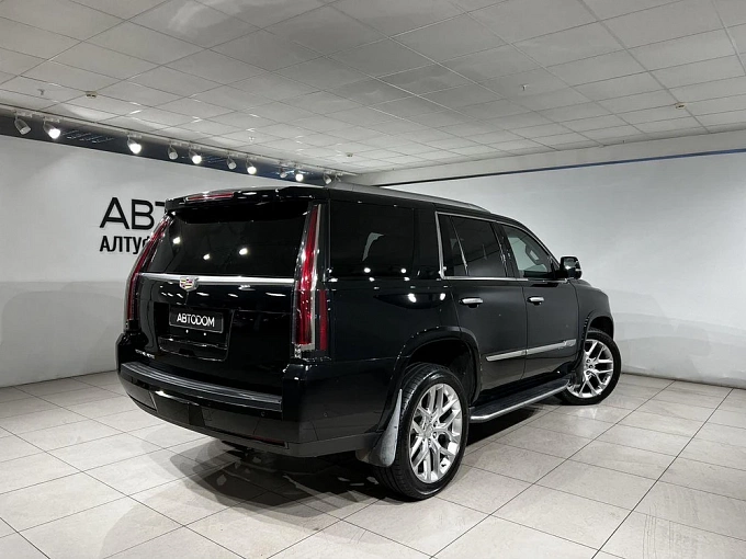 Escalade Luxury 6.2 AT 4WD (426 л.с.) фото 6