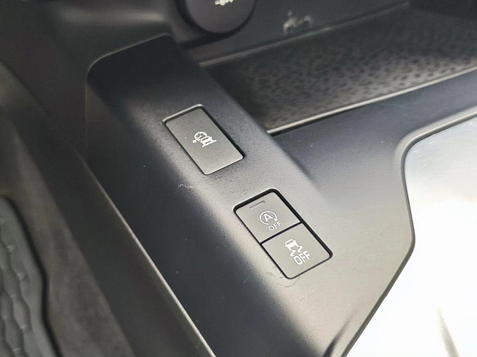 E-Pace R-Dynamic HSE 2.0d AT 4WD (180 л.с.) фото 21