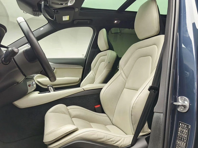 XC90 Ultimate 2.0 AT 4WD (5 мест) (249 л.с.) фото 12