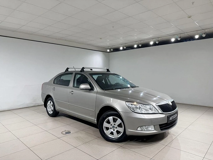 Octavia Elegance 1.8 AMT (152 л.с.) фото 2