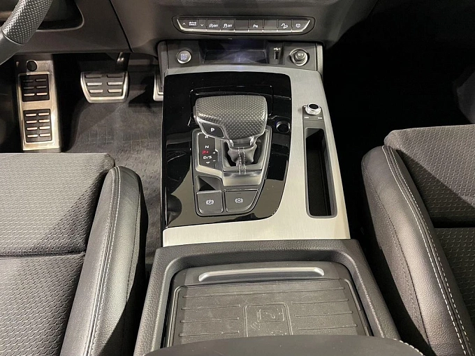 Q5 Sportback S line 2.0d AMT 4WD (204 л.с.) фото 17