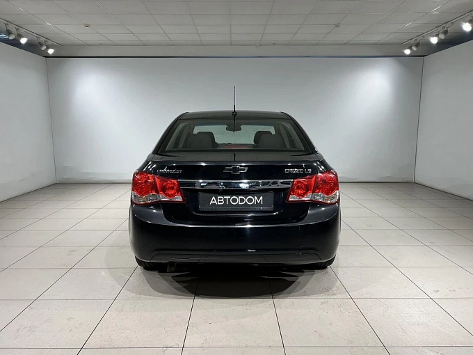 Cruze Base 1.8 MT (141 л.с.) фото 8
