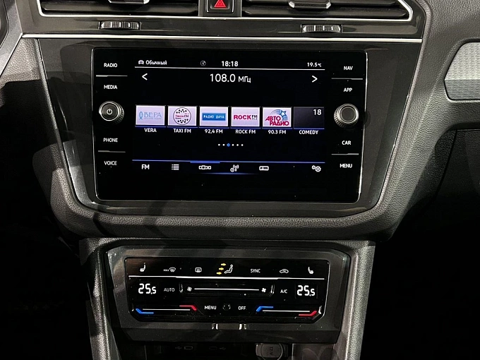 Tiguan Status 2.0 AMT 4WD (180 л.с.) фото 20