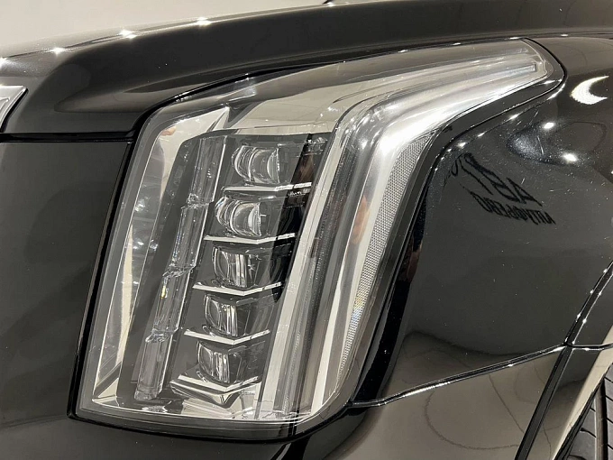Escalade Luxury 6.2 AT 4WD (426 л.с.) фото 17