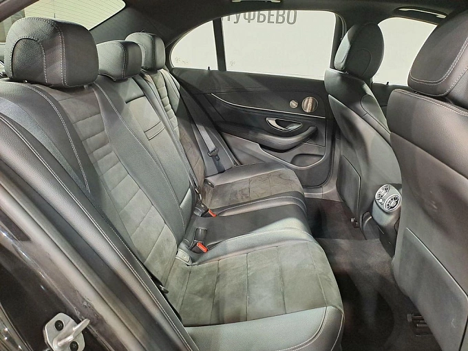 E-Класс Sport Plus 300 2.0d AT 4Matic (249 л.с) фото 17