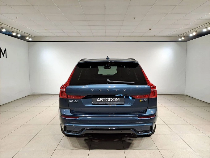 XC60 R-Design 2.0 AT 4WD (249 л.с.) фото 8